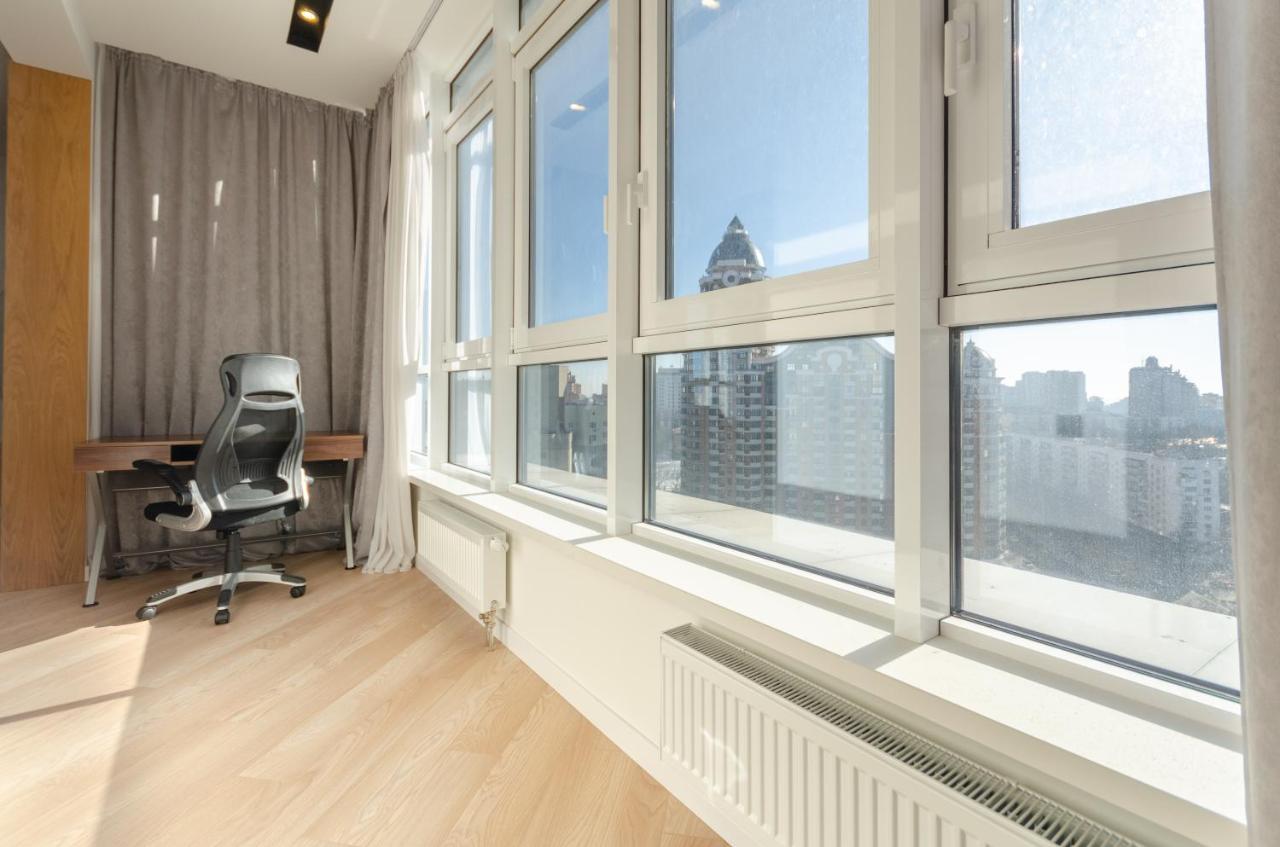Petrovdom In Rc Jack House Panoramic City View Kiev Exterior foto